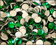 Swarovski® Strass Steinchen Emerald 100 Stück